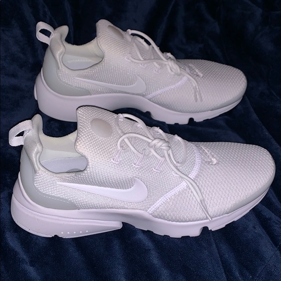 Nike Presto Fly triple white perfect condition - Picture 3 of 6